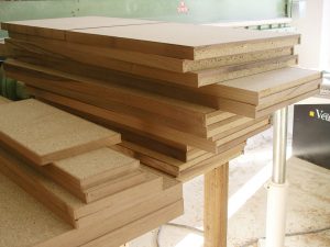 handwerkliche Bearbeitung vom Holz