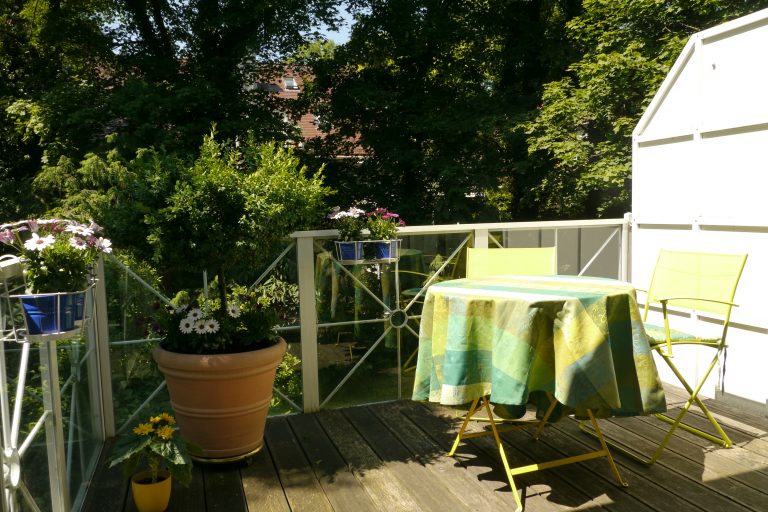 Fermobmöbel auf Balkon